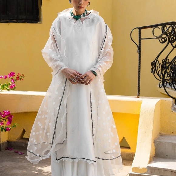 Zainab Zulfiqar Dresses & Skirts - White Embroidered Pakistani Designer kurta by Zainab Zulfiqar